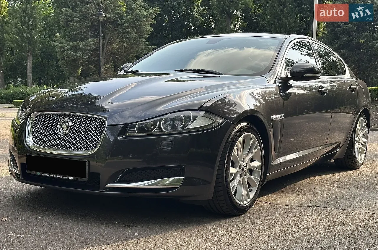 Jaguar Xf 2012 photo 2