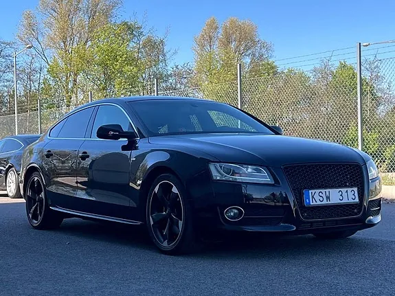 Audi A5 2011 photo 2