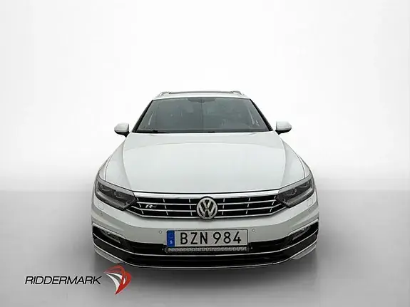 Volkswagen Passat 2018 photo 2
