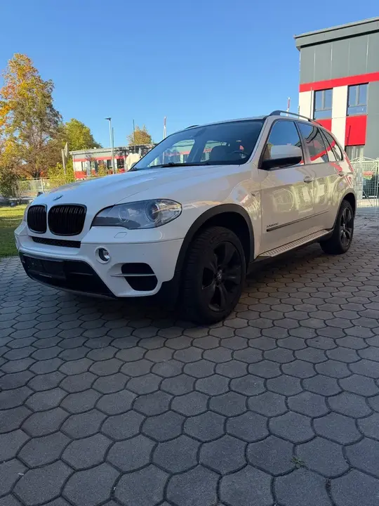 BMW X5 2012 photo 2