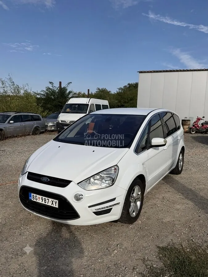 Ford S-Max 2014 photo 2