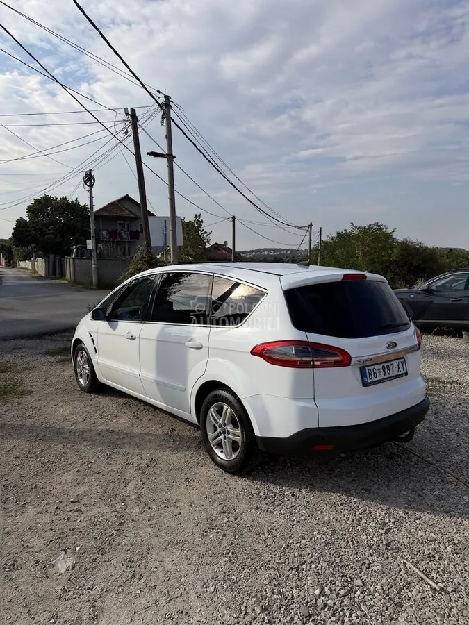 Ford S-Max 2014 photo 4