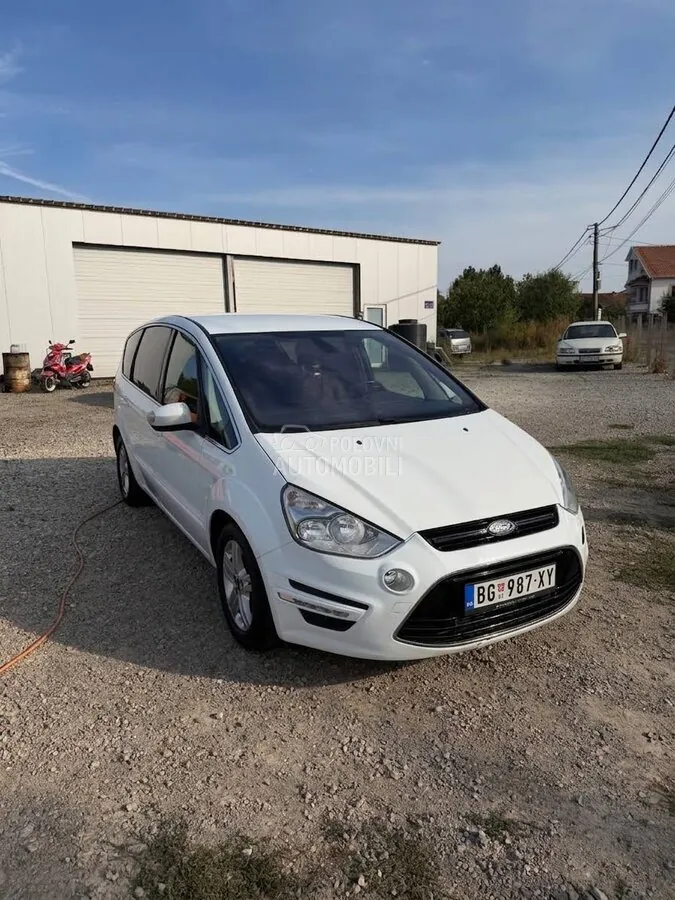 Ford S-Max