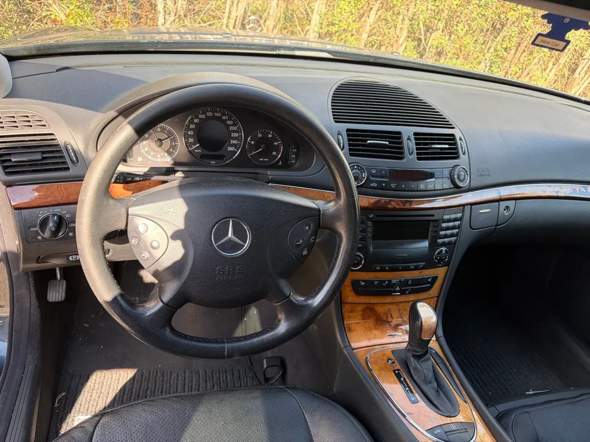 Mercedes-Benz Eklasse 2002 photo 3