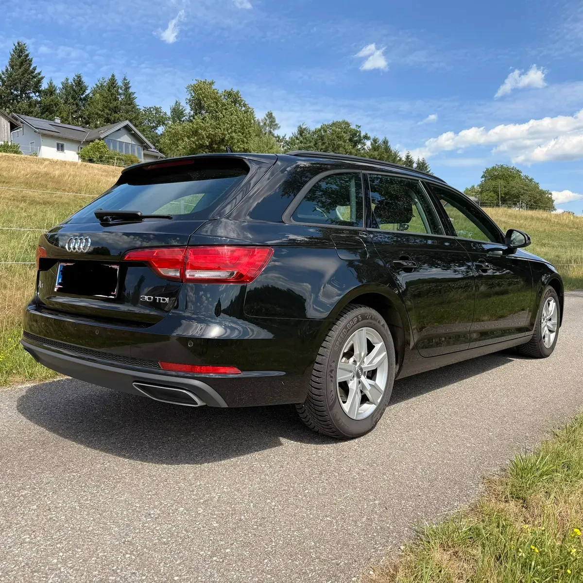 Audi A4 2019 photo 3