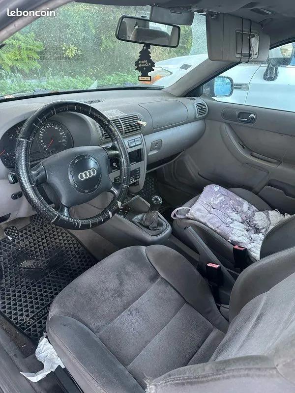 Audi A3 1997 photo 3