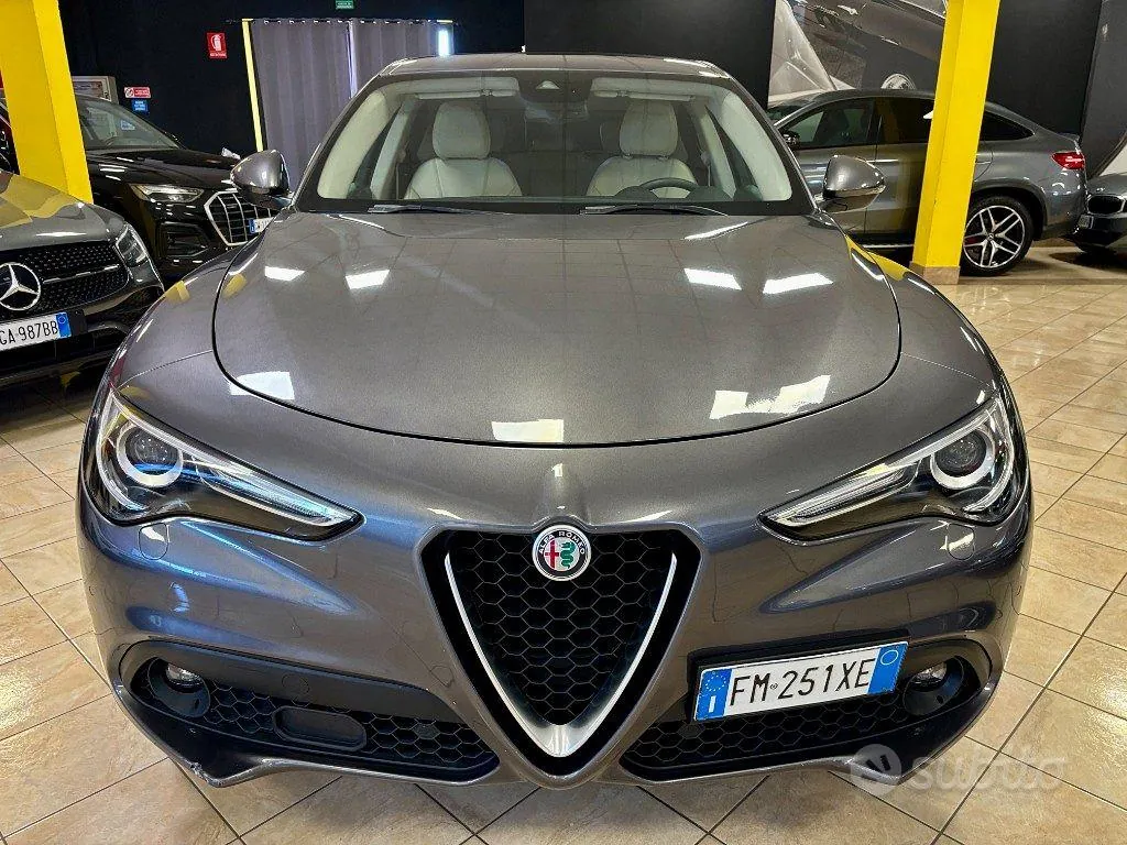 Alfa Romeo Stelvio 2018 photo 2