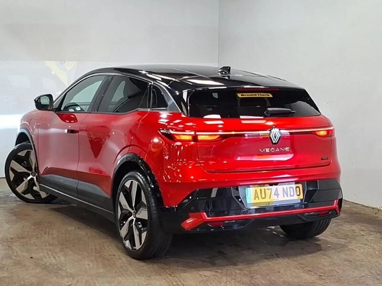 Renault Megane 2024 photo 2