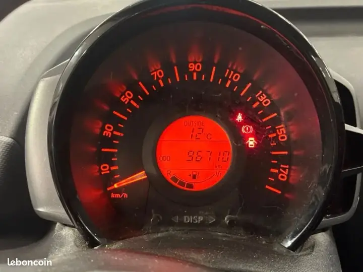 Peugeot 108 2018 photo 2