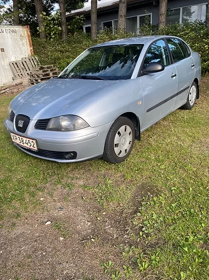Seat Cordoba 2005 photo 3