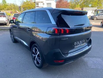 Peugeot 5008 2024 photo 3