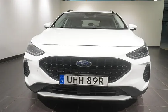 Ford Focus 2023 photo 2