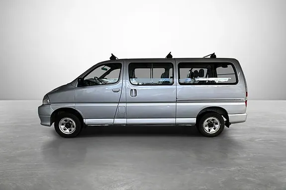 Toyota Hiace 2008 photo 4