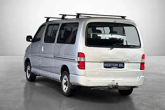 Toyota Hiace 2008 photo 5
