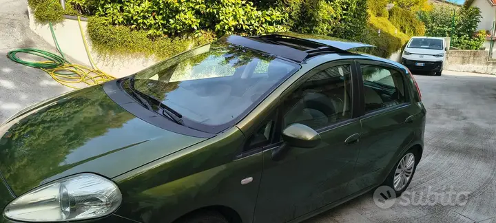 Fiat Grande Punto 2006 photo 4