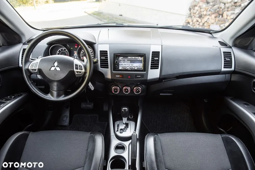 Mitsubishi Outlander 2013 photo 5