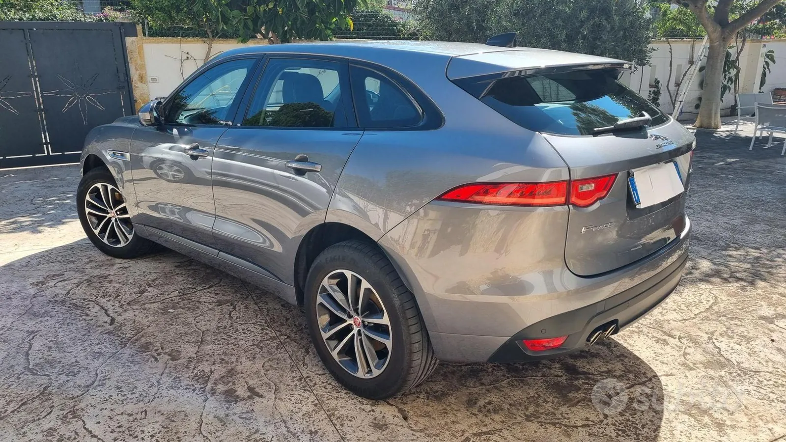 Jaguar F-Pace 2020 photo 5