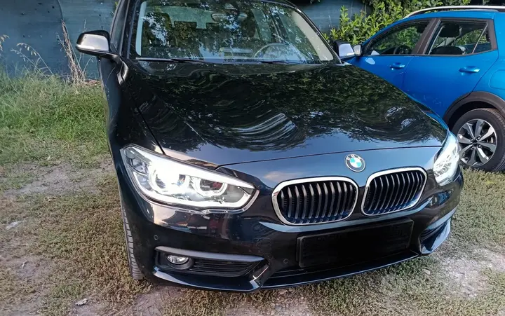 BMW 118I 2018 photo 2