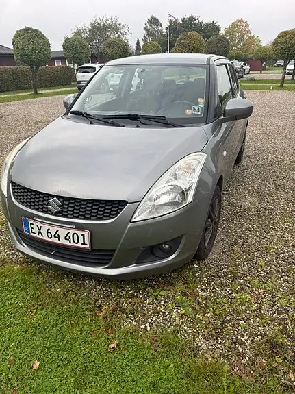 Suzuki Swift 2011 photo 5