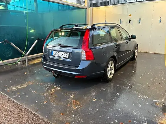 Volvo V50 2011 photo 3