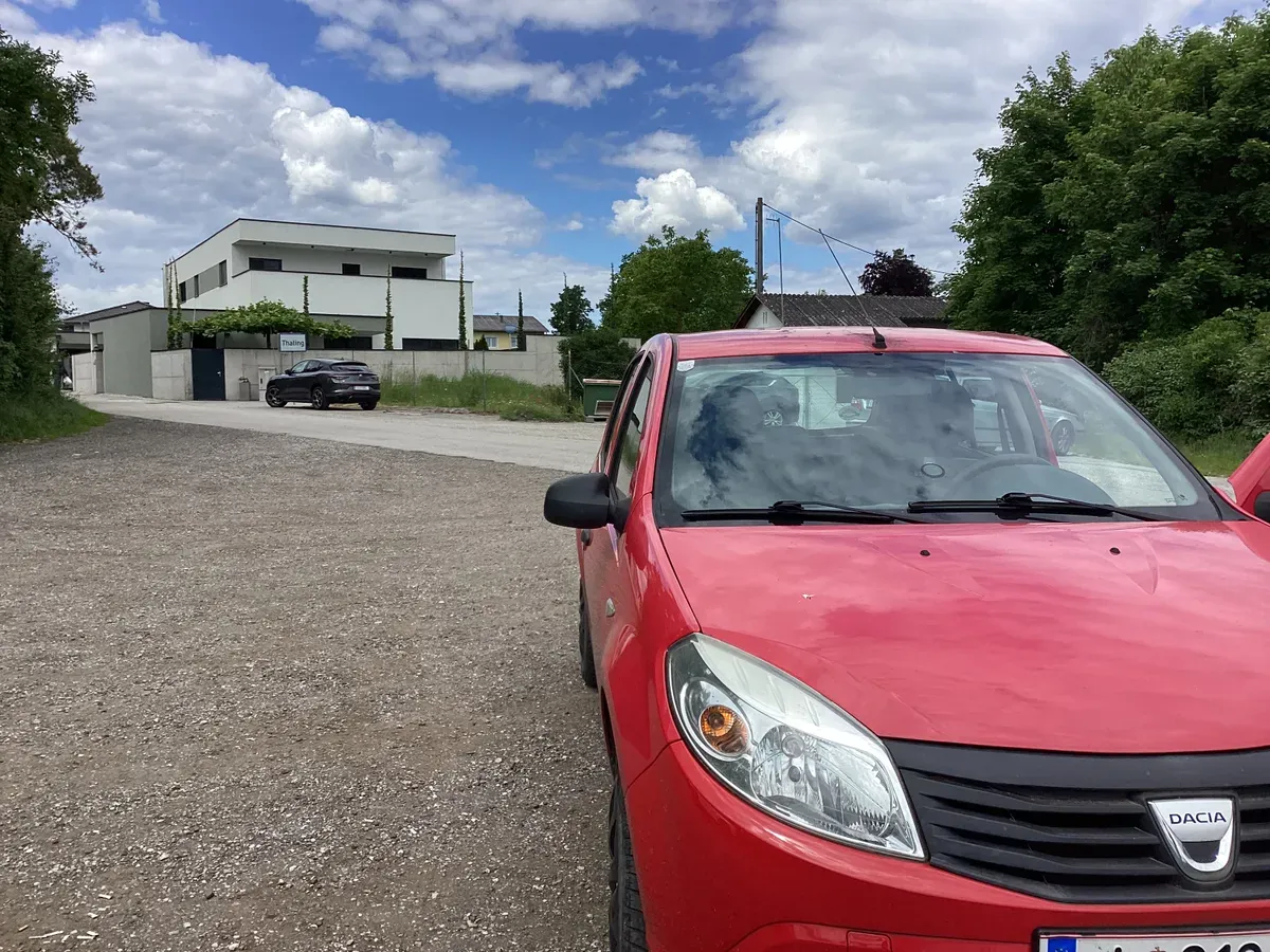 Dacia Sandero 2008 photo 2