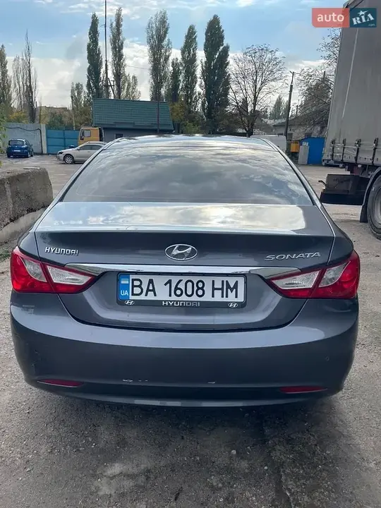 Hyundai Sonata 2010 photo 5