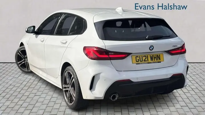 BMW 1 Series 2021 photo 5