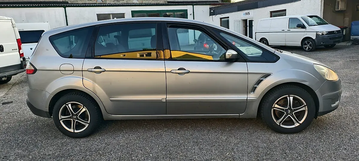 Ford S-Max 2008 photo 2