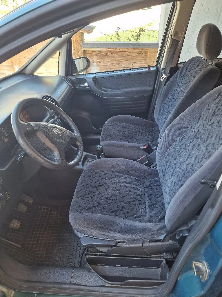 Opel Zafira 2001 photo 3