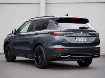 Mitsubishi Outlander 2026 photo 3