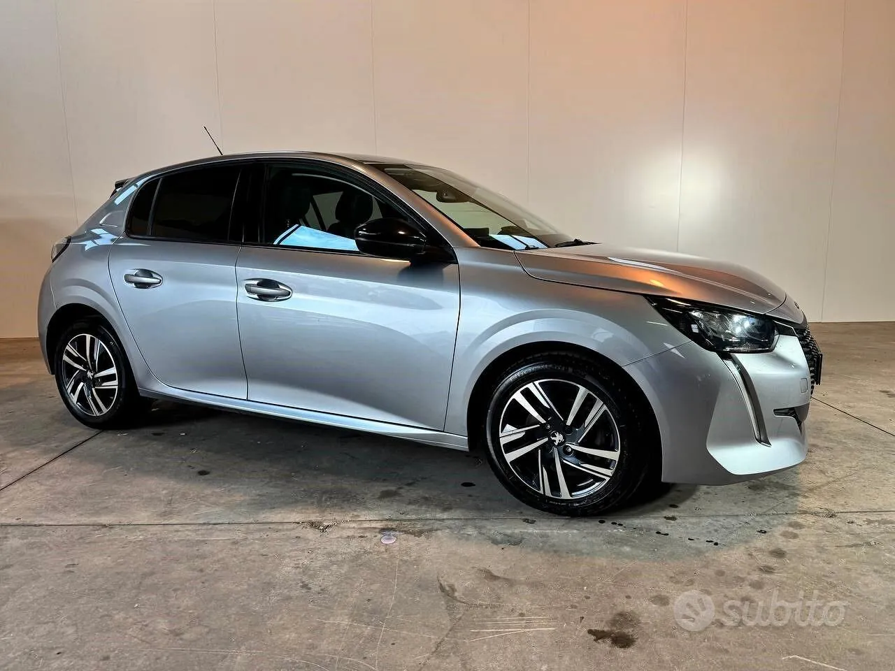 Peugeot 208 2023 photo 5