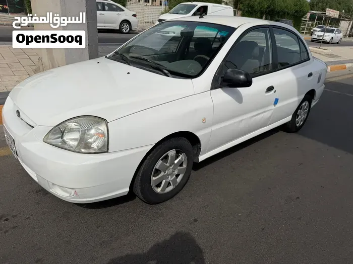 Kia Rio 2010 photo 3