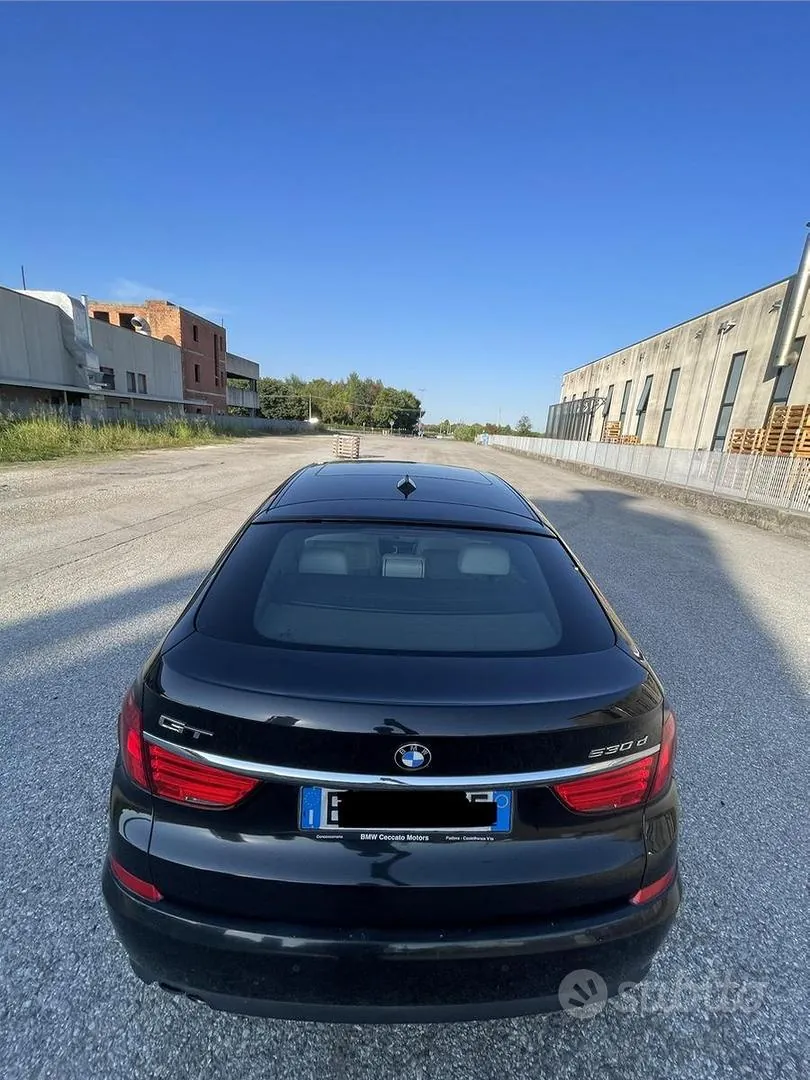BMW 530Gt 2012 photo 4