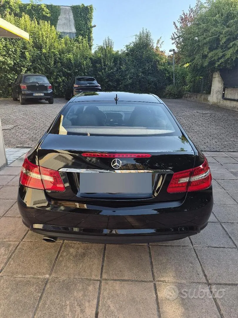Mercedes-Benz C-Class 2010 photo 2