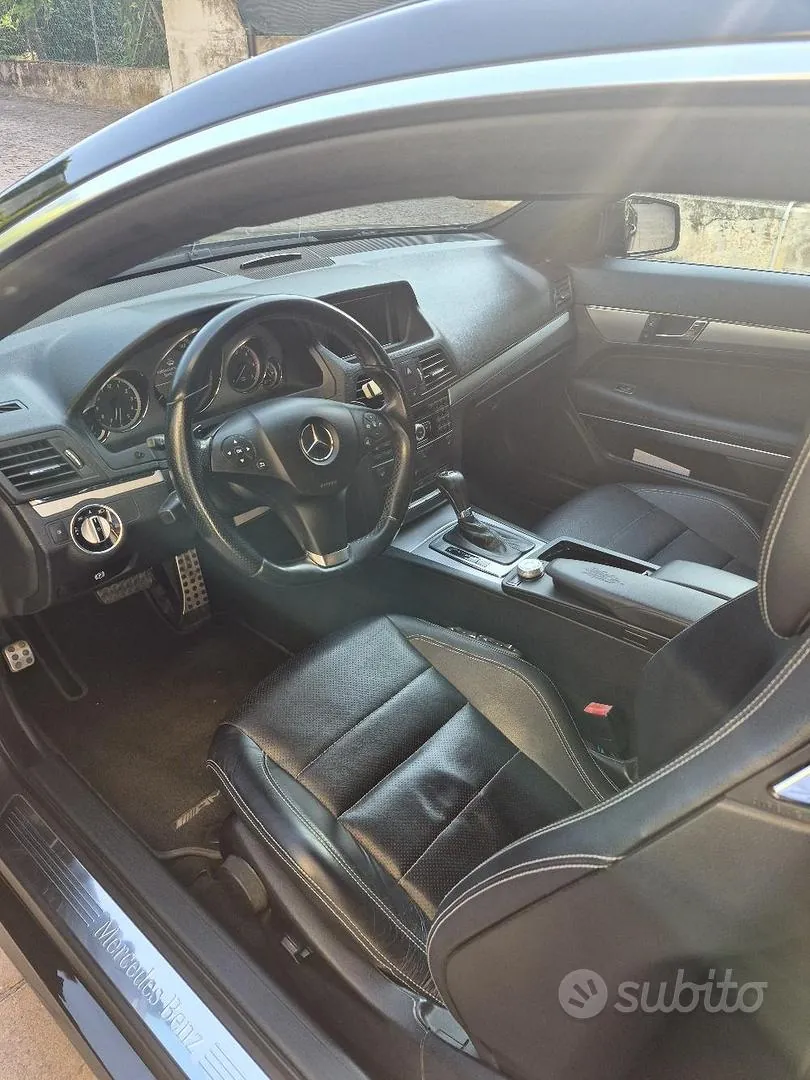 Mercedes-Benz C-Class 2010 photo 4