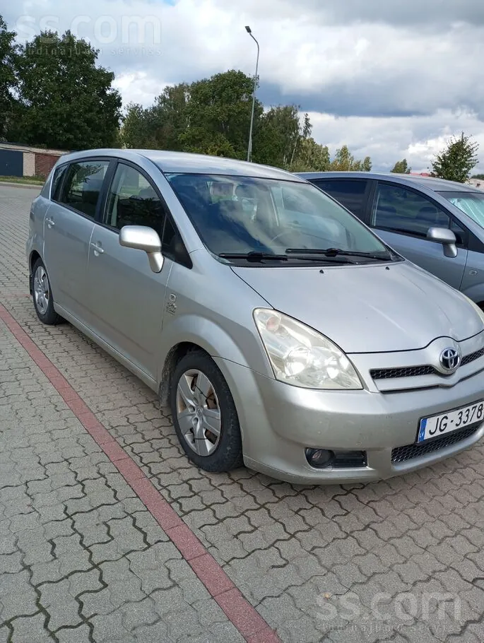 Toyota Corolla Verso 2005 photo 3