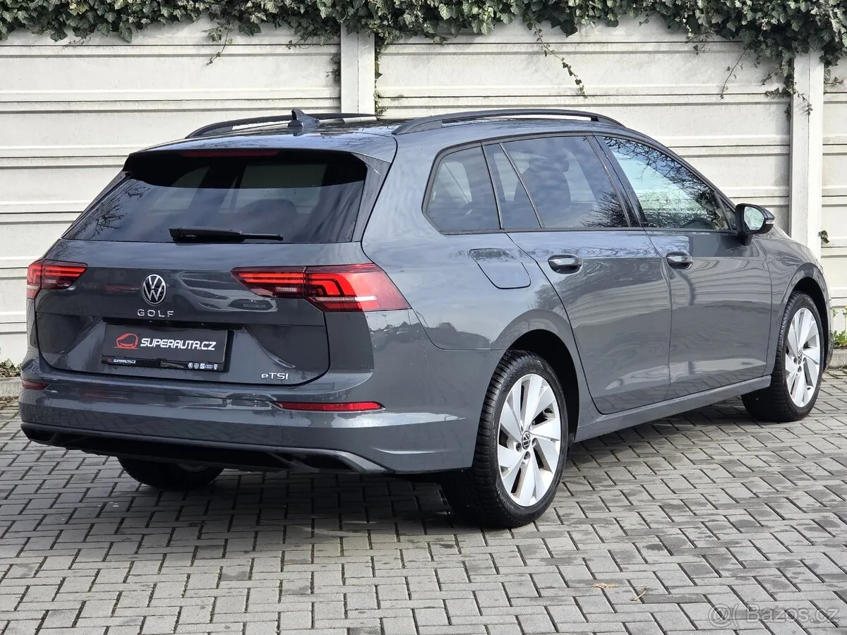 Volkswagen Golf 2024 photo 5