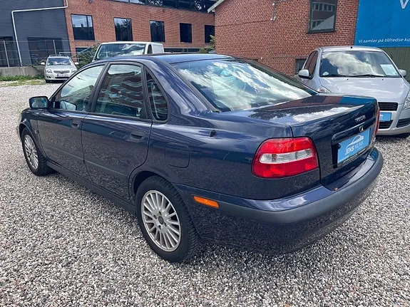 Volvo S40 2002 photo 2