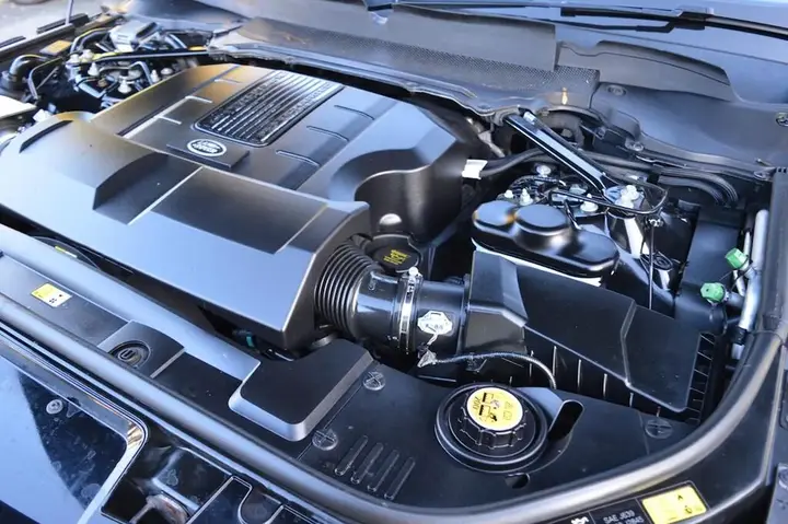Land Rover Range Rover Sport 2018 photo 2