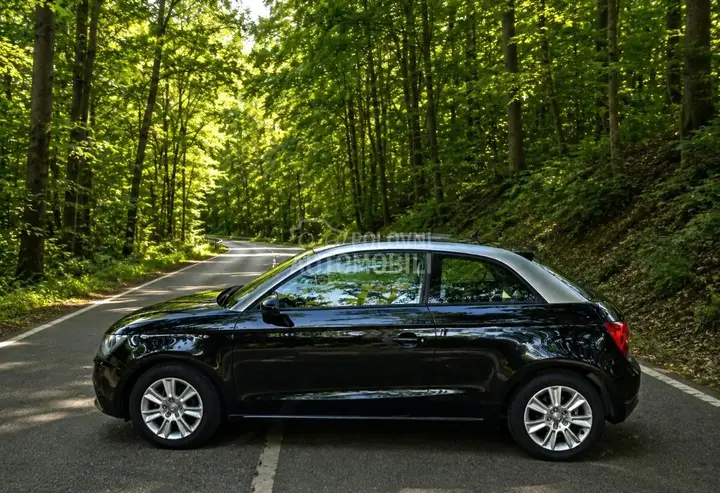 Audi A1 2011 photo 3
