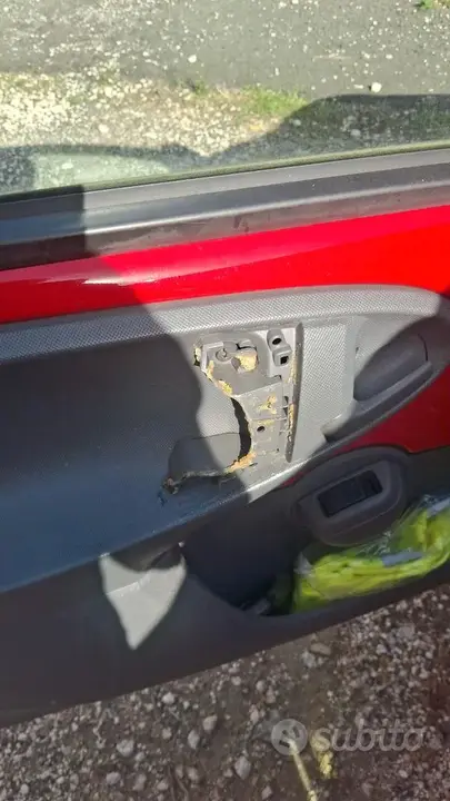 Peugeot 107 2009 photo 3