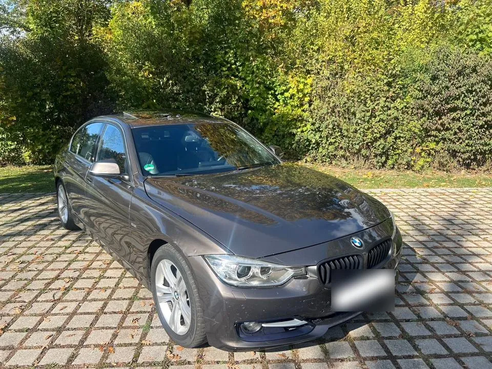 BMW 328I