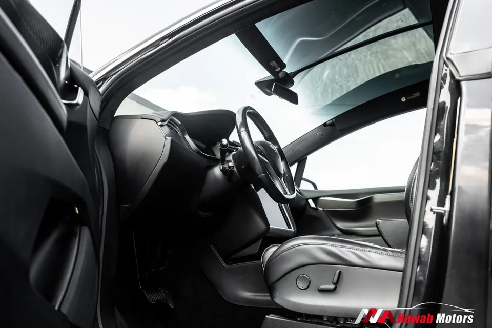 Tesla Model X 2017 photo 5