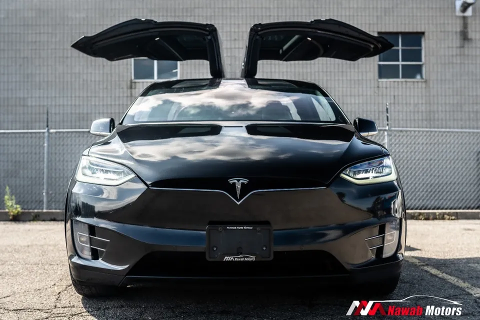Tesla Model X 2017 photo 2