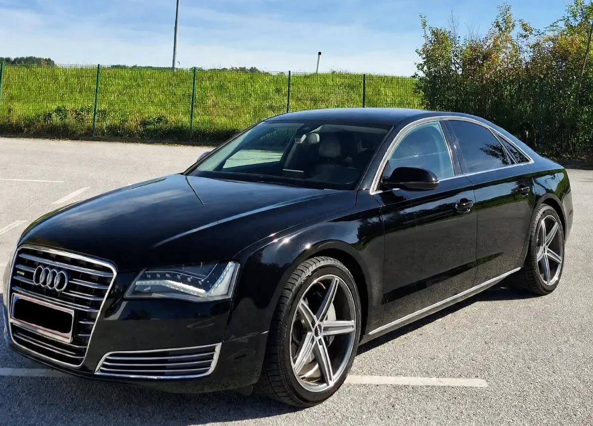Audi A8