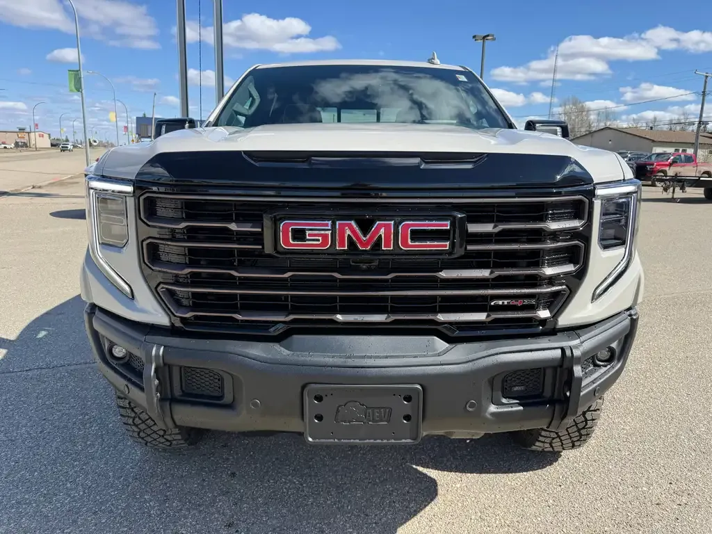 GMC Sierra 1500 2026 photo 2