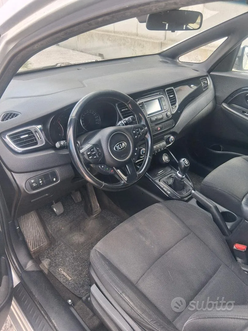 Kia Carens 2013 photo 5