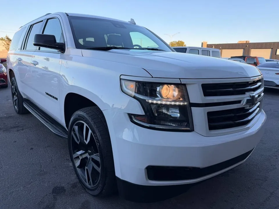 Chevrolet Suburban 2020 photo 2