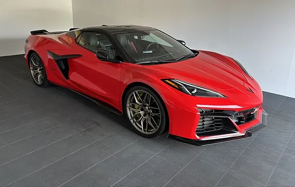 Chevrolet Corvette 2023 photo 2