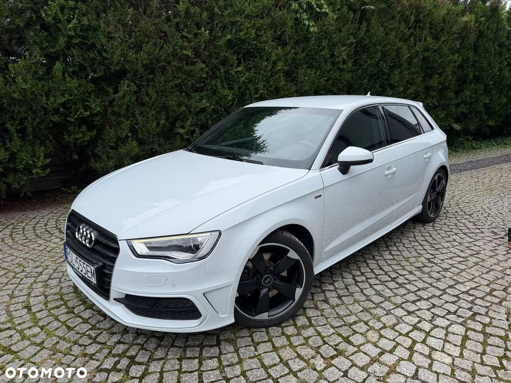 Audi A3 Sportback 2015 photo 2
